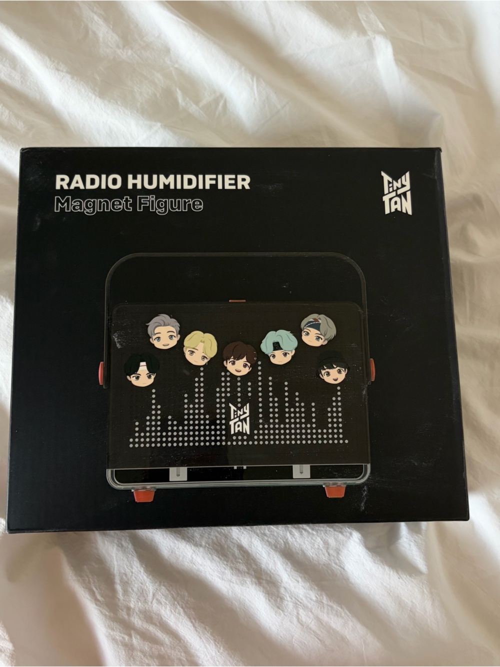 Radio Humidifier Magnet Figure Box - Black with Multicolor Accents